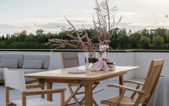 Уличная мебель из тика: Средиземноморские каникулы на собственной террасе