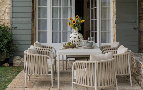 Коллекция уличной мебели Таормина в оттенке «песчаная дымка»