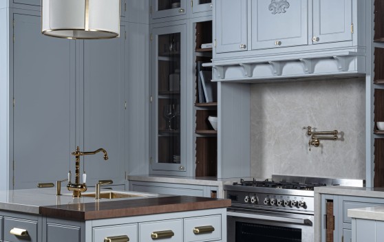 Кухня First в небесно-голубых тонах