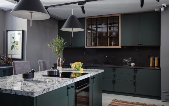 Зеленая кухня Brutal