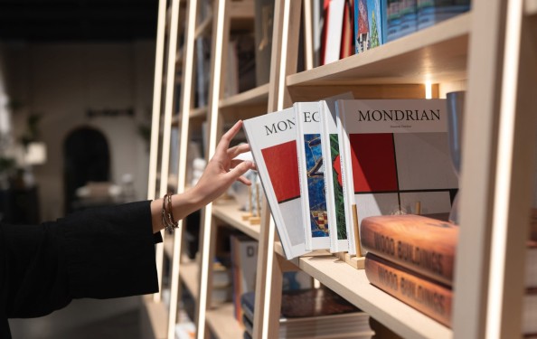 Культовые издания Taschen — в Dantone Home
