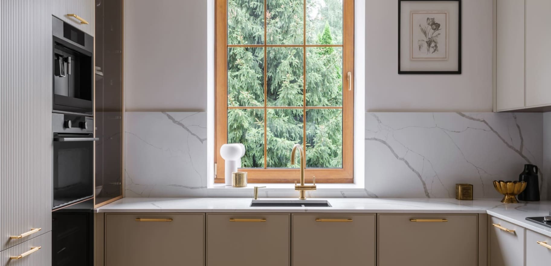 Кухня Brutal22 в интерьере загородного дома