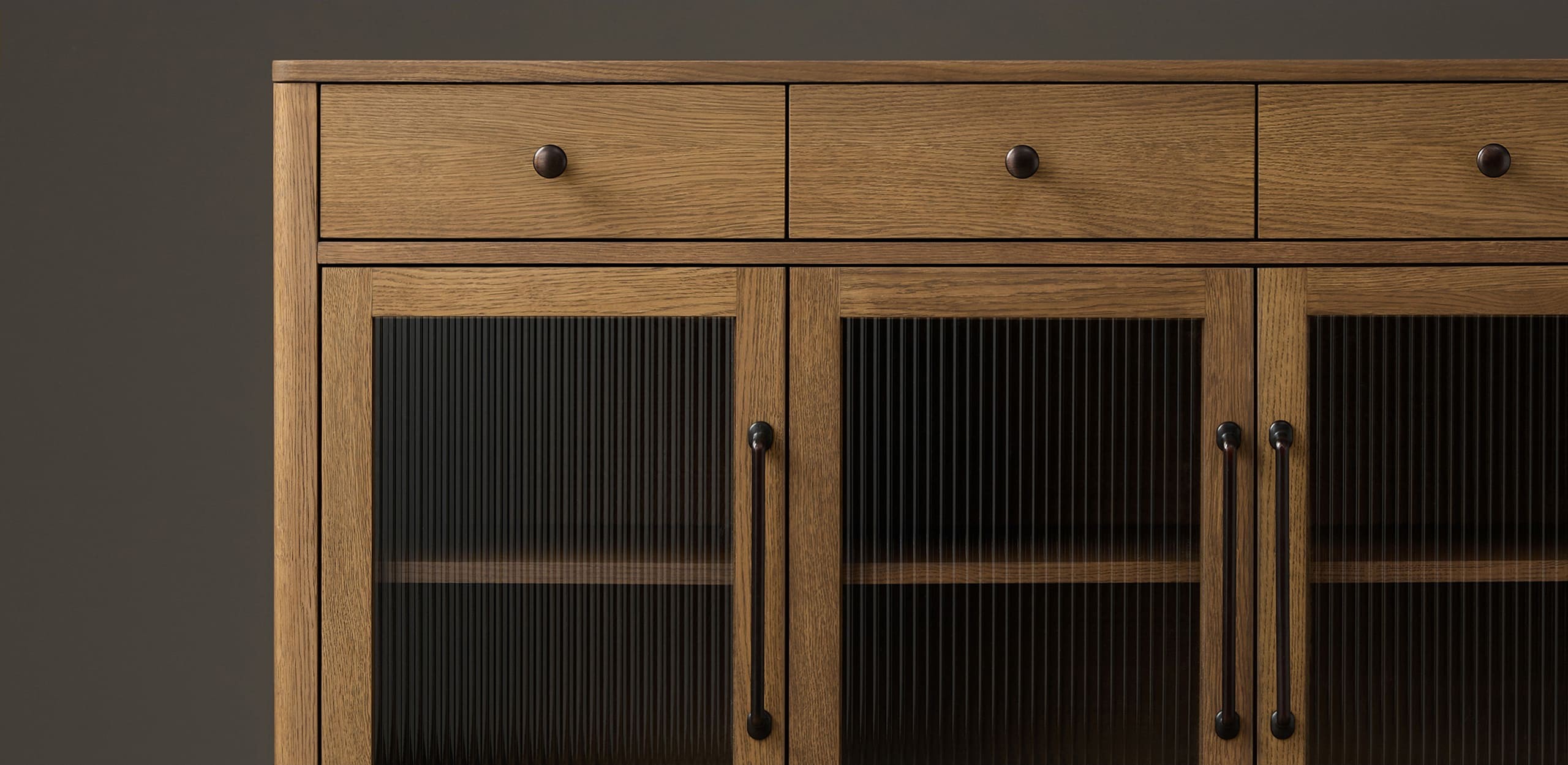 Ecru: новая коллекция корпусной мебели