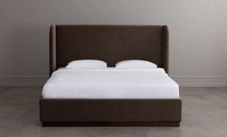Кровать Вэйл на подиуме