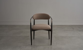 Стул Bradley тёмный с подлокотниками linen latte