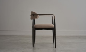 Стул Bradley тёмный с подлокотниками linen latte