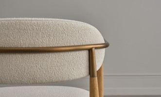 Стул Bradley светлый с подлокотниками cushing snow