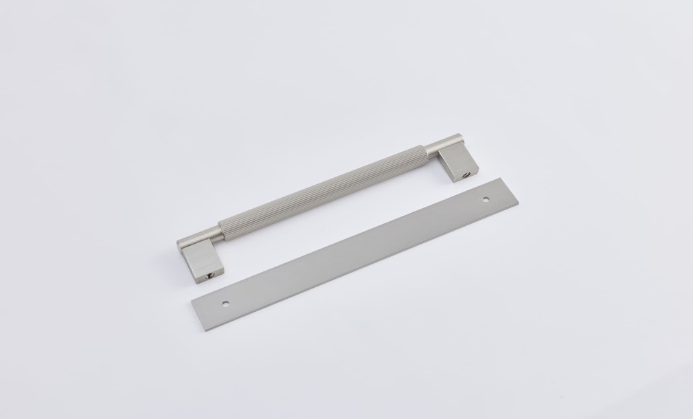 Ручка Arpa на платформе 23 см steel
