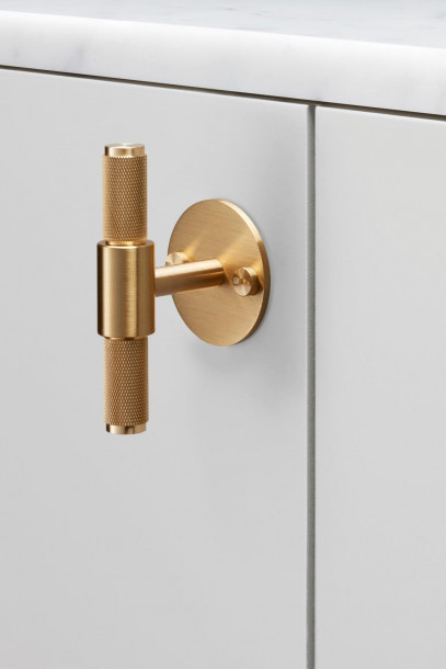Ручка T-Bar Plate Brass