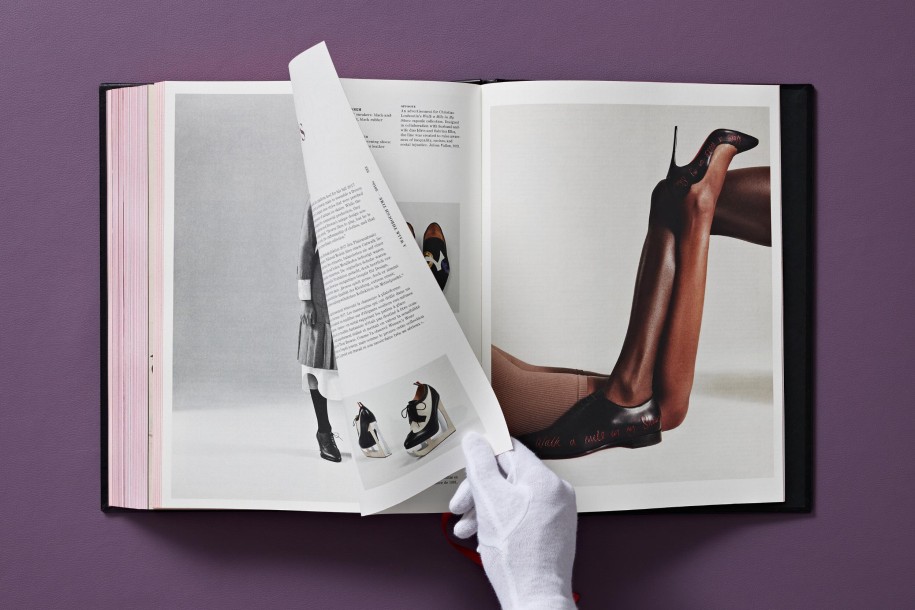 Книга «Обувь. Коллекция Музея при FIT»/ Shoes A-Z. The Collection of The Museum at FIT. Manolo Blahnik Edition