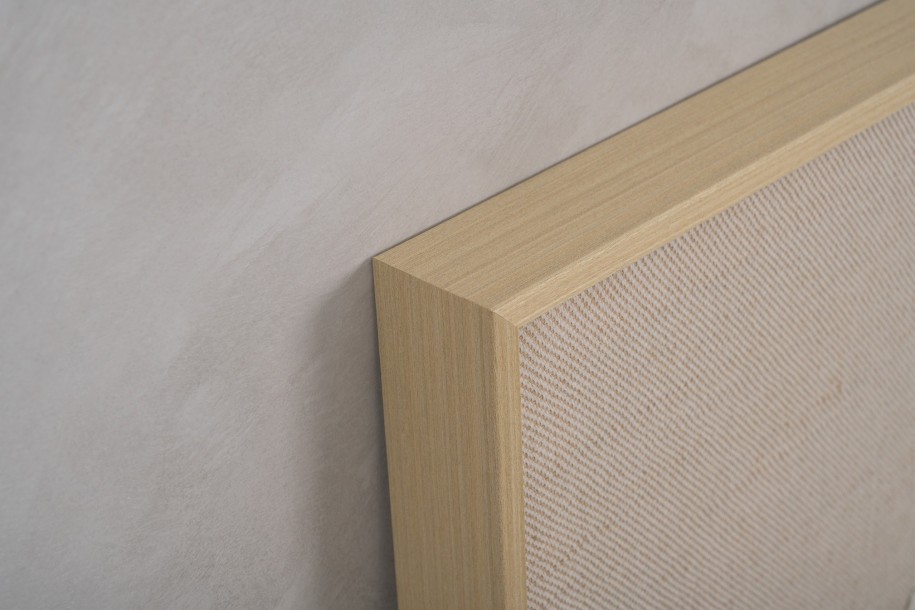 Постер След