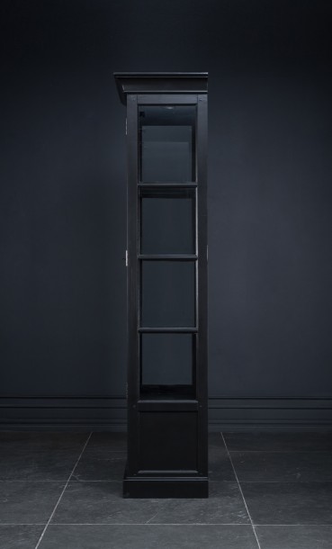 Витрина Оксфорд узкая чёрная