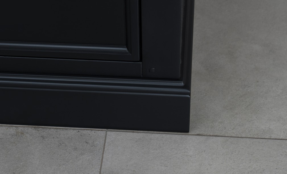 Комод Оксфорд с 5-ю ящиками чёрный