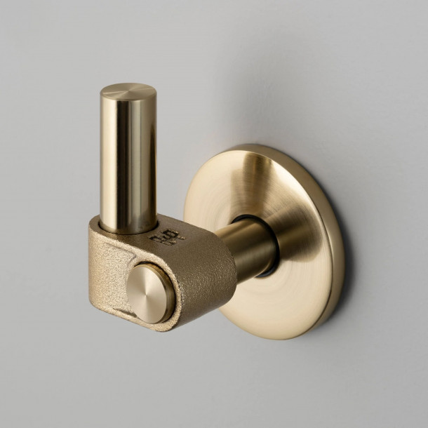 Крючок Cast Brass
