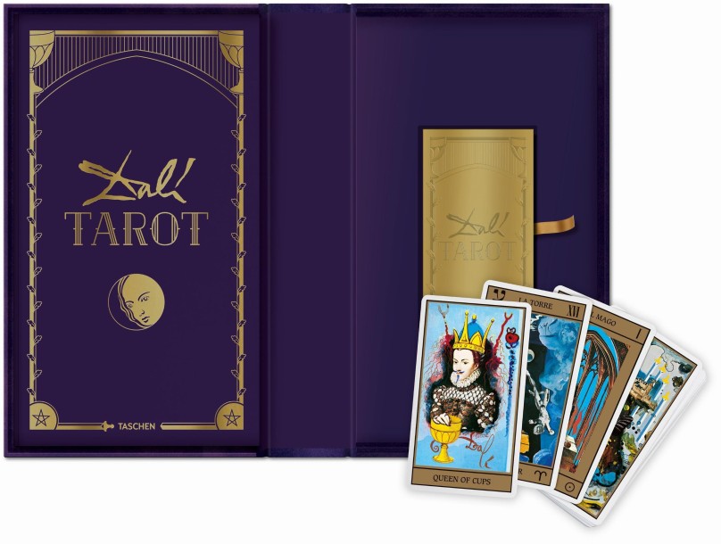 Dalн, Tarot