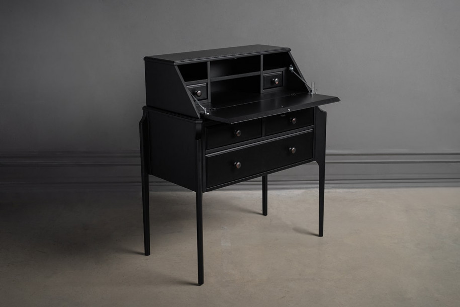 Секретер Ле Визаж