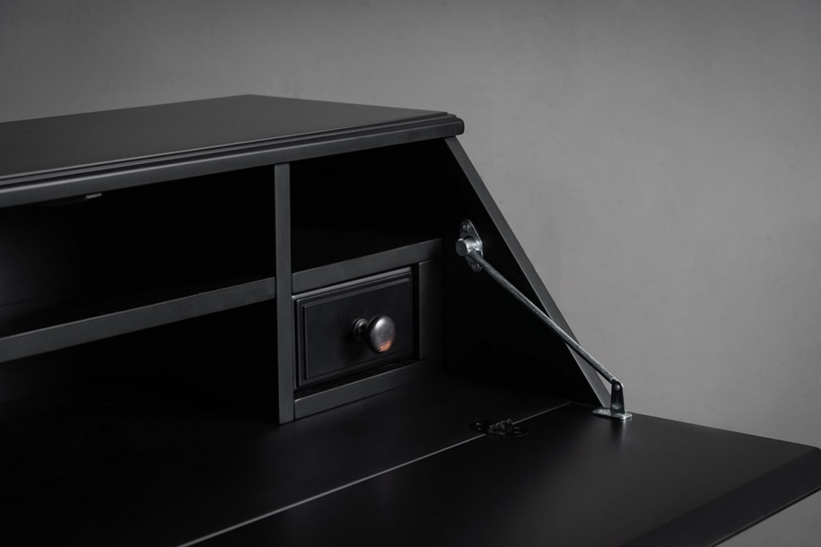 Секретер Ле Визаж