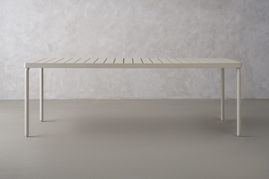 Обеденный стол Таормина уличный, светлый