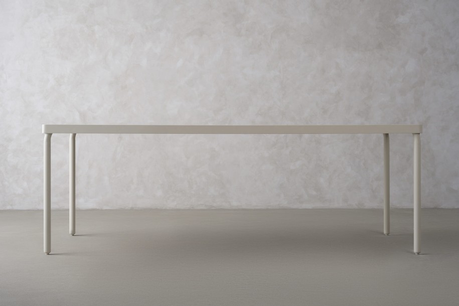 Обеденный стол Таормина уличный, светлый