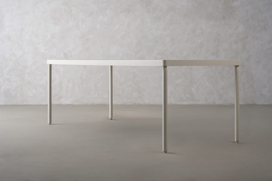 Обеденный стол Таормина уличный, светлый