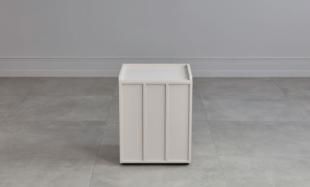 Прикроватная тумба Box с одним фасадом