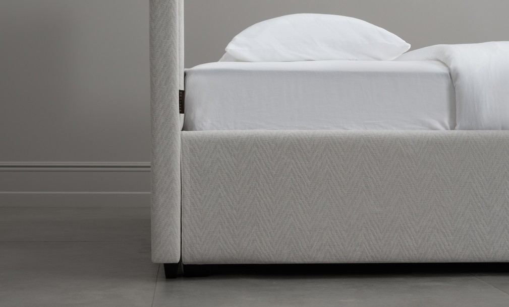 Кровать Ньюбери Low Страйпс (вертикальная)