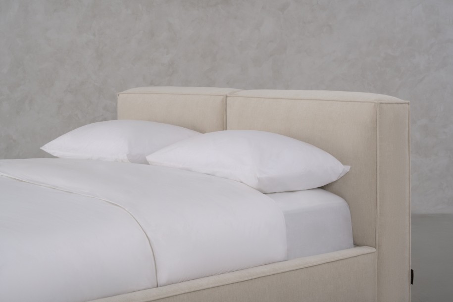 Кровать Navarra (ткань FAM3A)