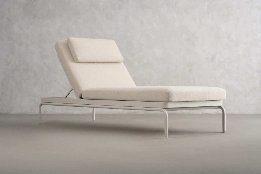 Шезлонг Таормина уличный, светлый