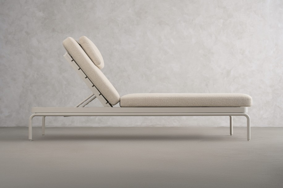 Шезлонг Таормина уличный, светлый