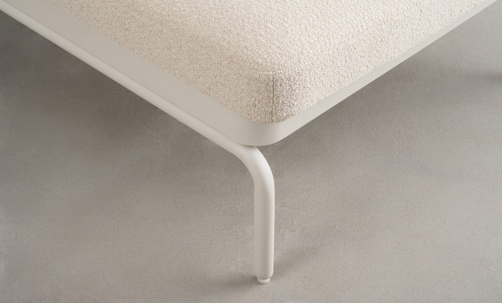 Шезлонг Таормина уличный, светлый