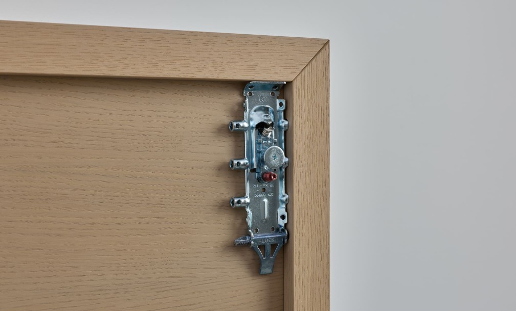 Подвесной шкаф Dive с зеркальным фасадом правый