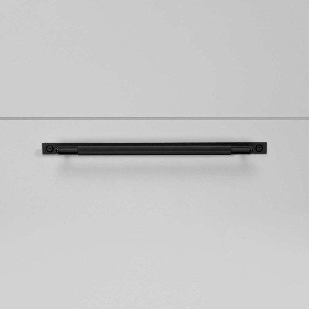 Ручка Linear Plate Black Medium