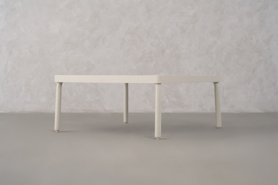 Стол кофейный Таормина светлая 90х90 см