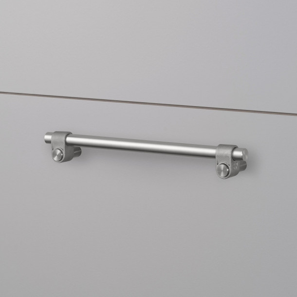Дверная ручка Cast Pull Bar Medium Steel