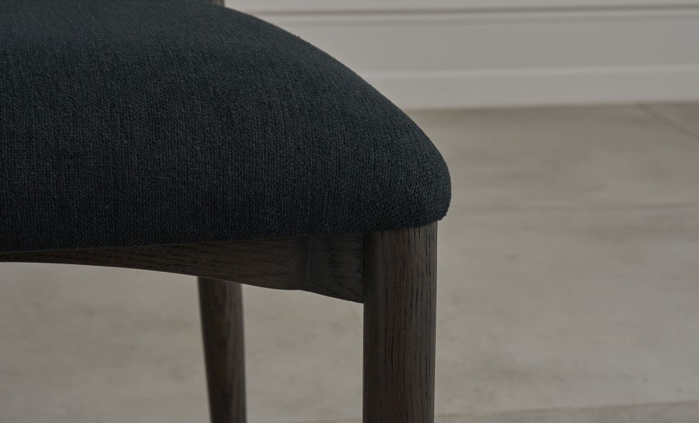 Стул Bradley тёмный linen black