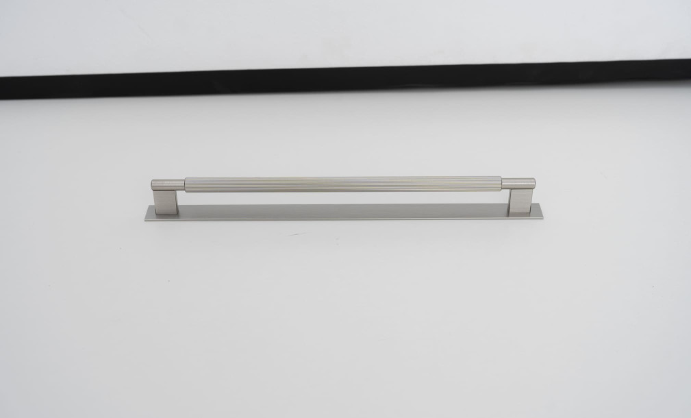 Ручка Arpa на платформе 35 см steel