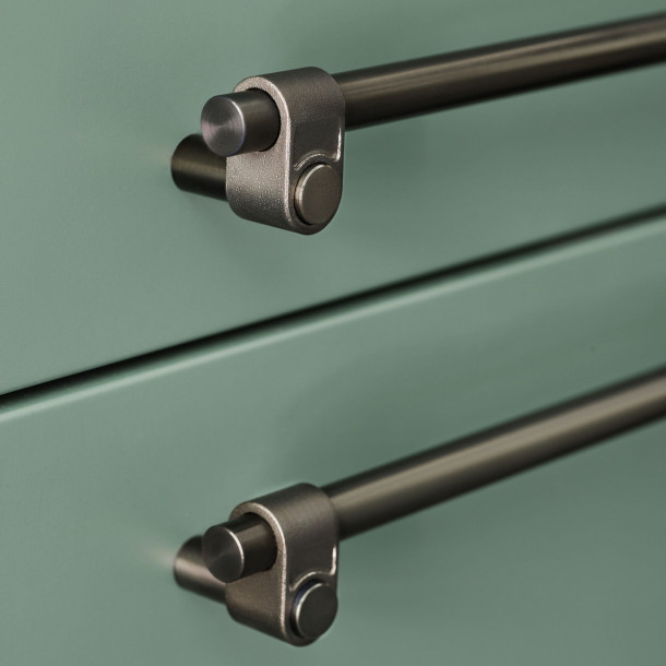Дверная ручка Cast Pull Bar Large Gun Metal