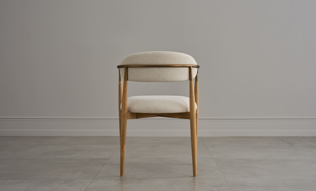 Стул Bradley светлый с подлокотниками cushing snow