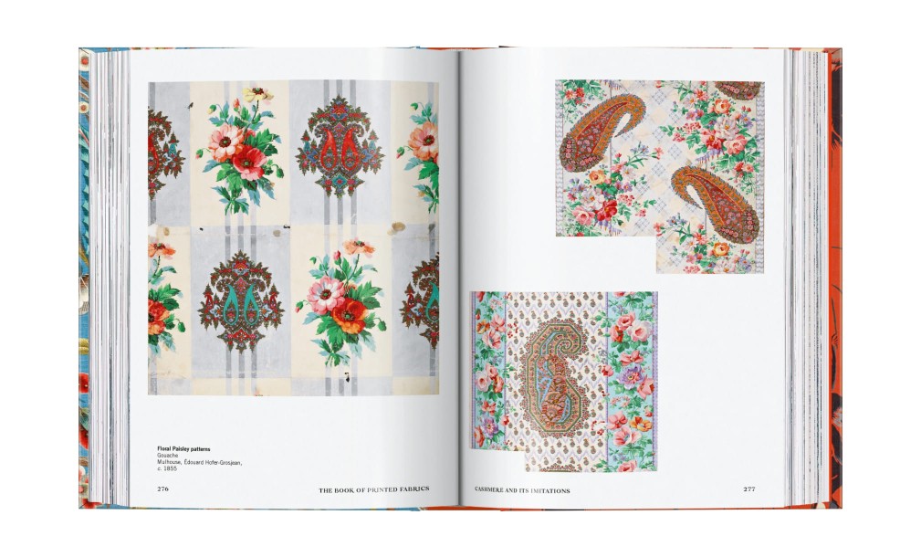 Книга «Книга набивных тканей»/Printed Fabrics