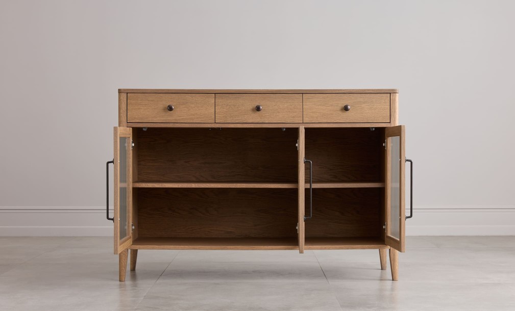 Витрина низкая трехстворчатая Ecru