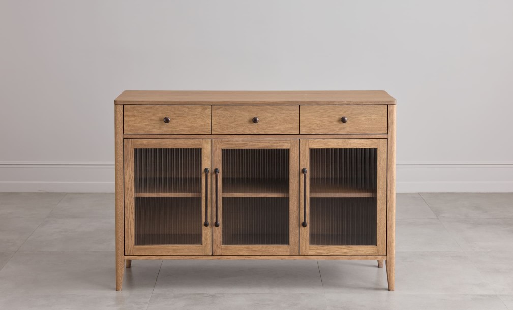 Витрина низкая трехстворчатая Ecru