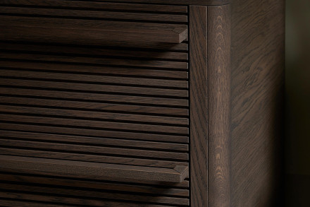 Эксклюзивно в Dantone Home: коллекция Lines от дизайнера Дэвида Джирелли