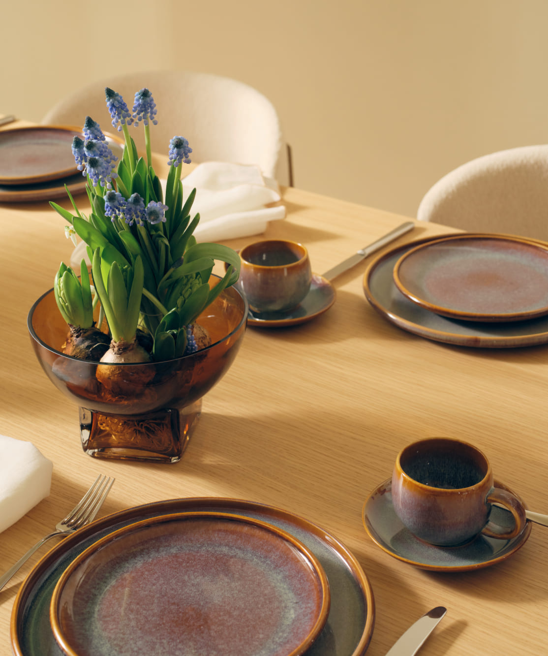 Добавьте красок в сервировку