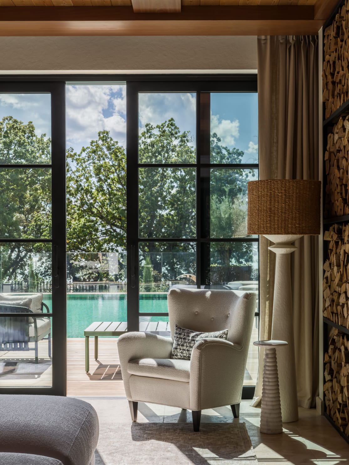 Залитая солнцем зона отдыха